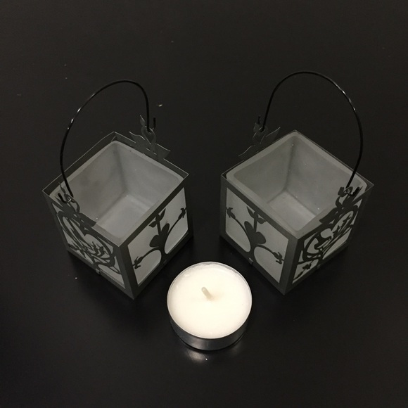 2 Metal and Glass Tealight Candleholder - Picture 4 of 5